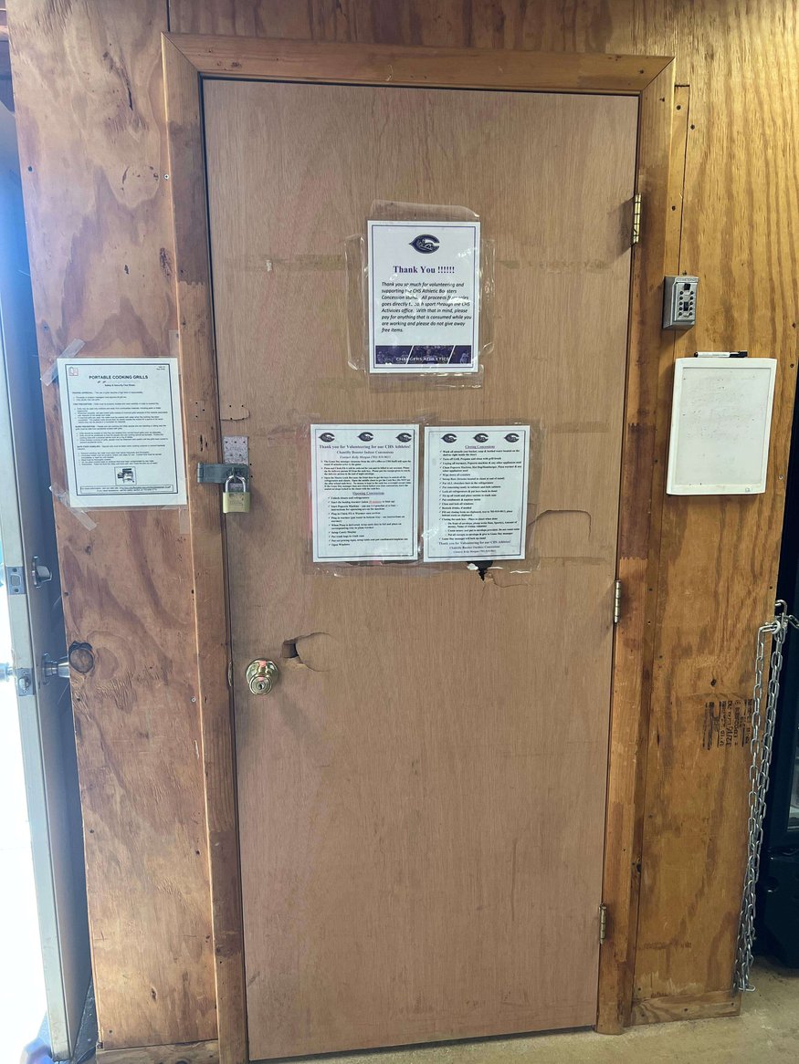 MOSS & Lowe’s Partner to Repair Chantilly High School’s Concessions Stand